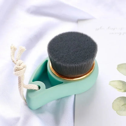 SoftGlow Face Brush